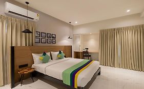 Treebo Premium Vapr Ashok Nagar