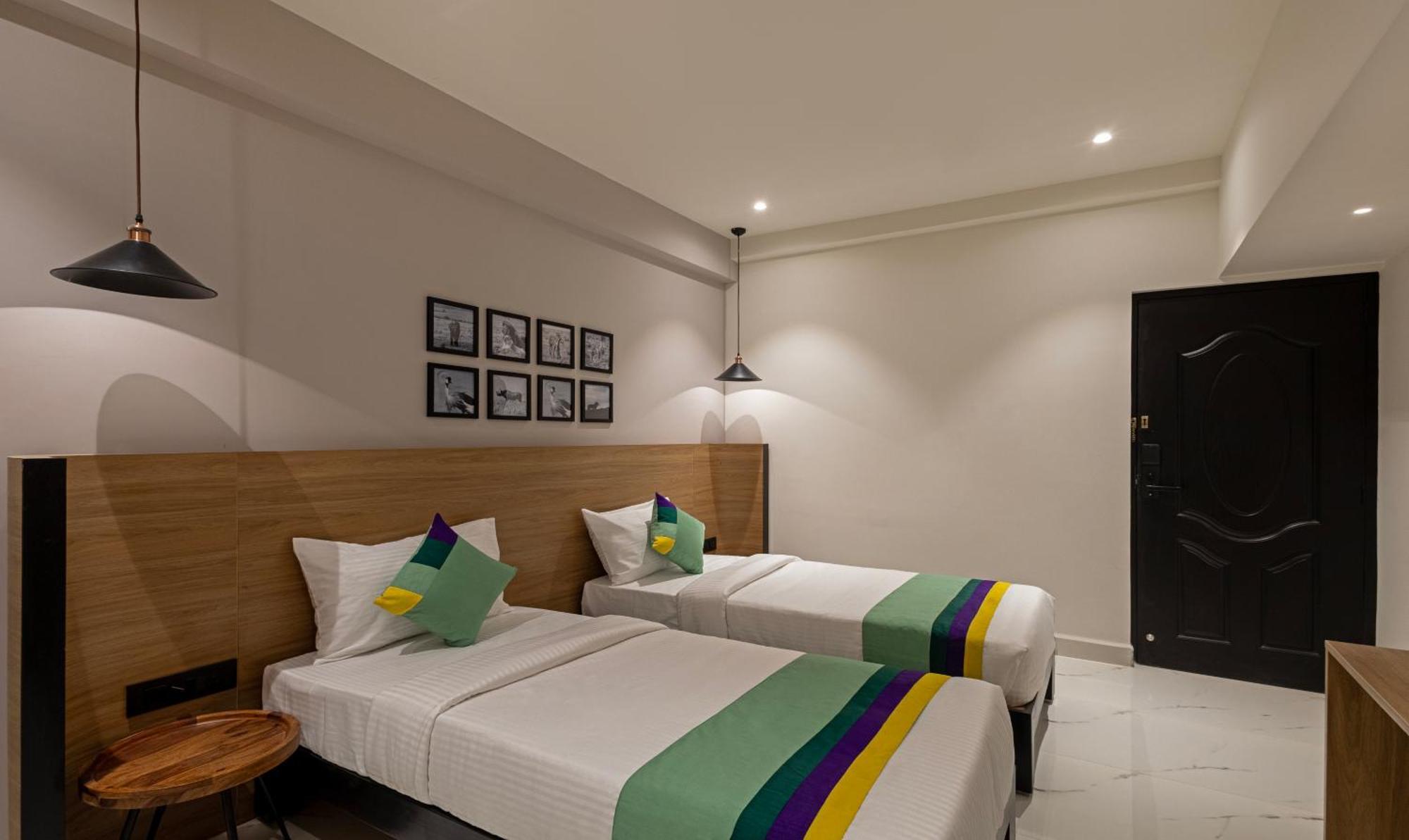 Treebo Premium Vapr Ashok Nagar Hotel Chennai Exterior photo